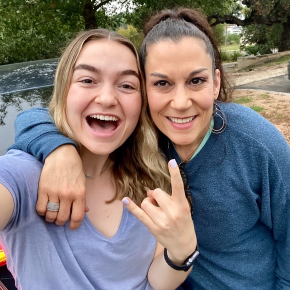 Meet your Posher, Stacey - Picture 2 of 6